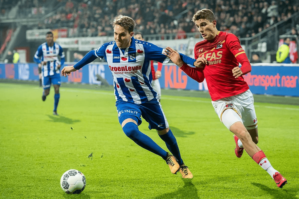 包含迈阿密热火迎荷甲关键赛，国际比赛日造点机会，赛场秩序良好，球队文化再被提及的词条